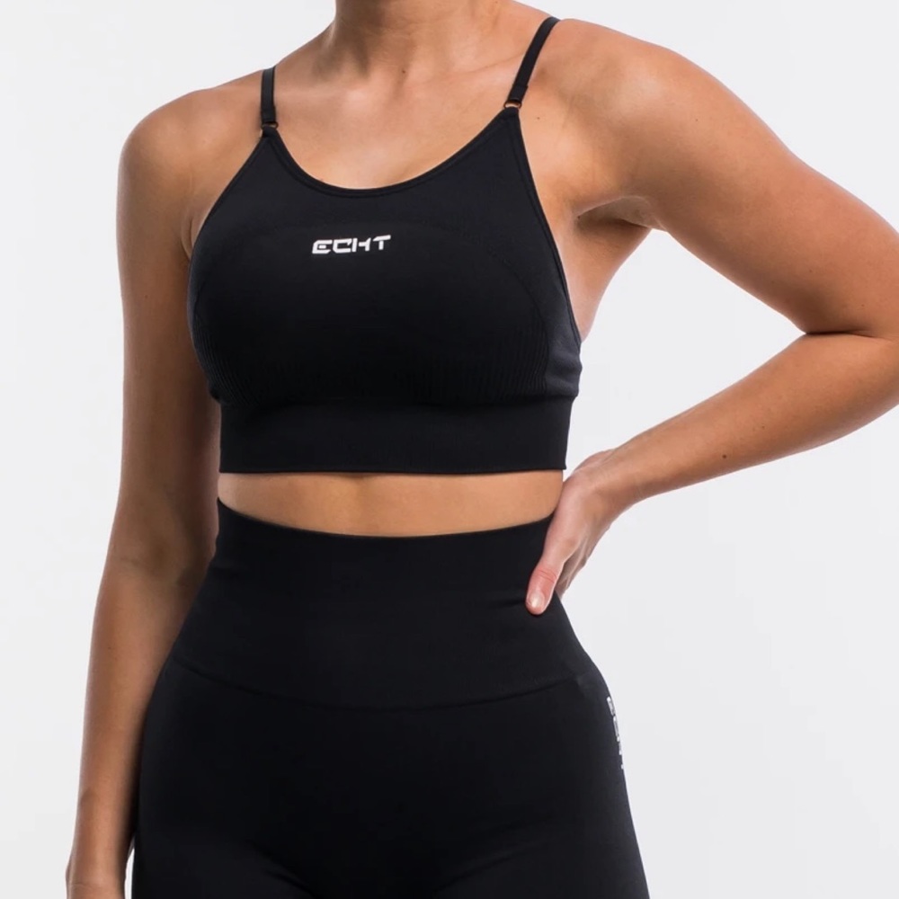Echt Women's Arise Key Sports Bra in Black XS